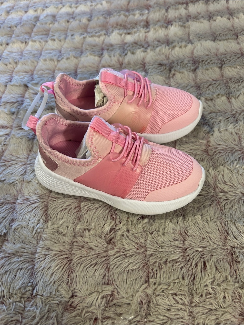 Cat & Jack Kids Pink Athletic Sneakers - Comfortable Everyday Shoes size 9